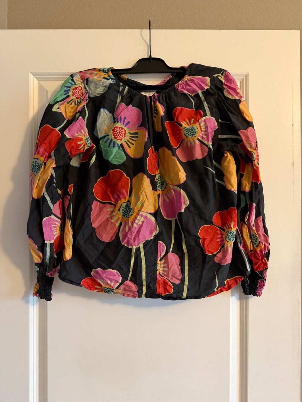 Velvet Women’s Black Floral Long Sleeve Blouse Multicolor Size XS